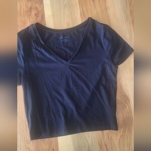 No Boundaries Black Small V-Neck Crop Top